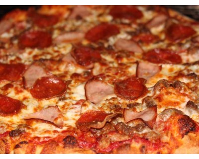 Pizza xúc xích vị tỏi salami - Cỡ Lớn - Mua 1 Tặng 1 Pizza xúc xích vị tỏi salami - Cỡ Lớn - Mua 1 Tặng 1